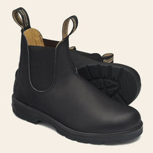 Load image into Gallery viewer, Blundstone 558 Chelsea Boots in Voltan Black