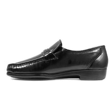 Load image into Gallery viewer, Riva Moc Toe Bit Loafer - Black